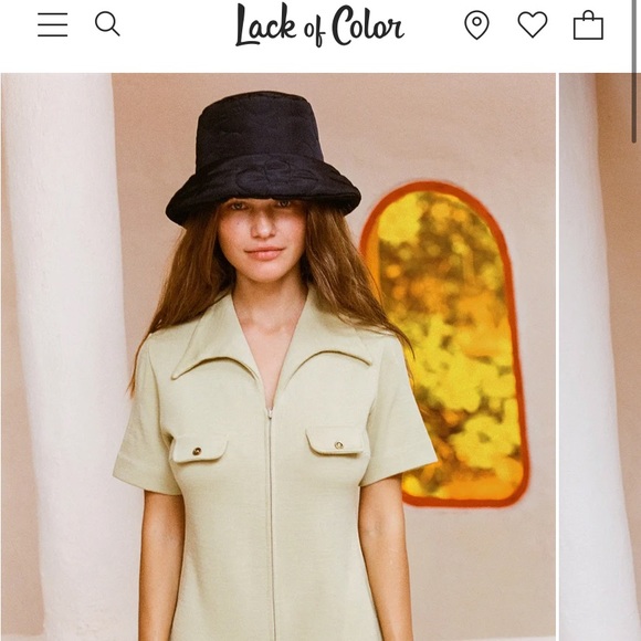 Lack of color puffer bucket hat